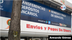 Experto recomienda a costarricenses que reciben remesas usar transferencias para aumentar rentabilidad de éstas. [Foto Armando Gómez/VOA].