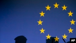 Екран із зірками ЄС під час медіа-конференції в Парламентаріумі в Брюсселі, п’ятниця, 31 січня 2020 року.
