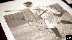 An autographed picture of Cleveland baseball player Joe Jackson is shown at Heritage Auctions in Dallas, Texas, Jan. 22, 2015. 