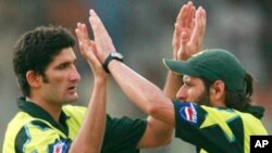 وقار يونس : دولډ کپ لپاره د پاکستاني ټيم حوصلې لوړې دي