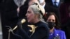 Lady Gaga canta o hino americano
