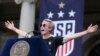 Megan Rapinoe célèbre son titre de championne du monde avec Team USA, New York, le 10 juillet 2019.