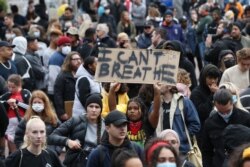 Some 4,000 New Zealand protesters demonstrate against the killing of Minneapolis man George Floyd in a Black Lives Matter protest in Auckland, June 1, 2020.