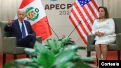 Reunión bilateral entre el Presidente de los Estados Unidos, Joe Biden, y la mandataria peruana Dina Boluarte en el marco de la APEC, en Lima, el 15 de noviembre de 2024. [Cortesía Presidencia del Perú]