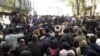 Iran: l'UE exhorte le pouvoir à la retenue face aux manifestants