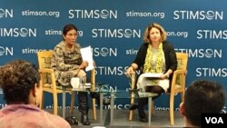 Menteri KKP Susi Pudjiastuti bicara di Stimson Center, Washington DC, Jumat pagi (12/5). 