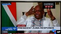 Shugaban Afirka ta Kudu, Jacob Zuma a lokacin da ake hira da shi a talbijin