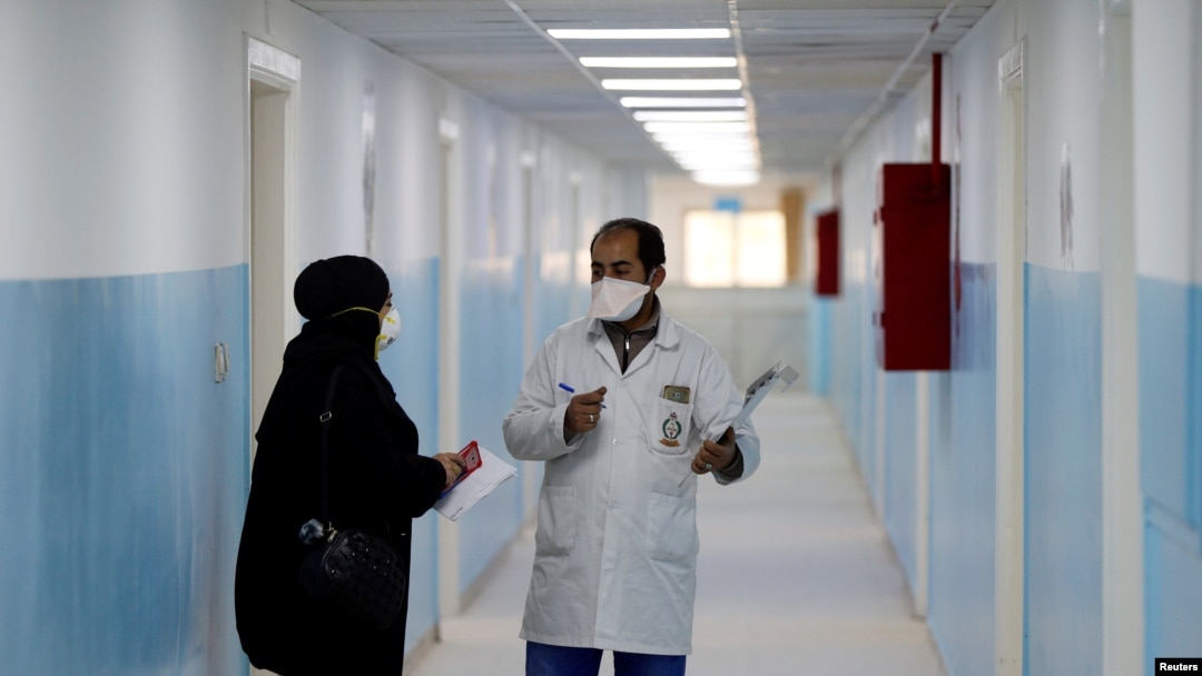 Suasana di ruangan khusus penanganan pasien Covid-19 di rumah sakit pemerintah Al-Bashir di Amman, Yordania, 28 January 2020. (REUTERS/Muhammad Hamed).