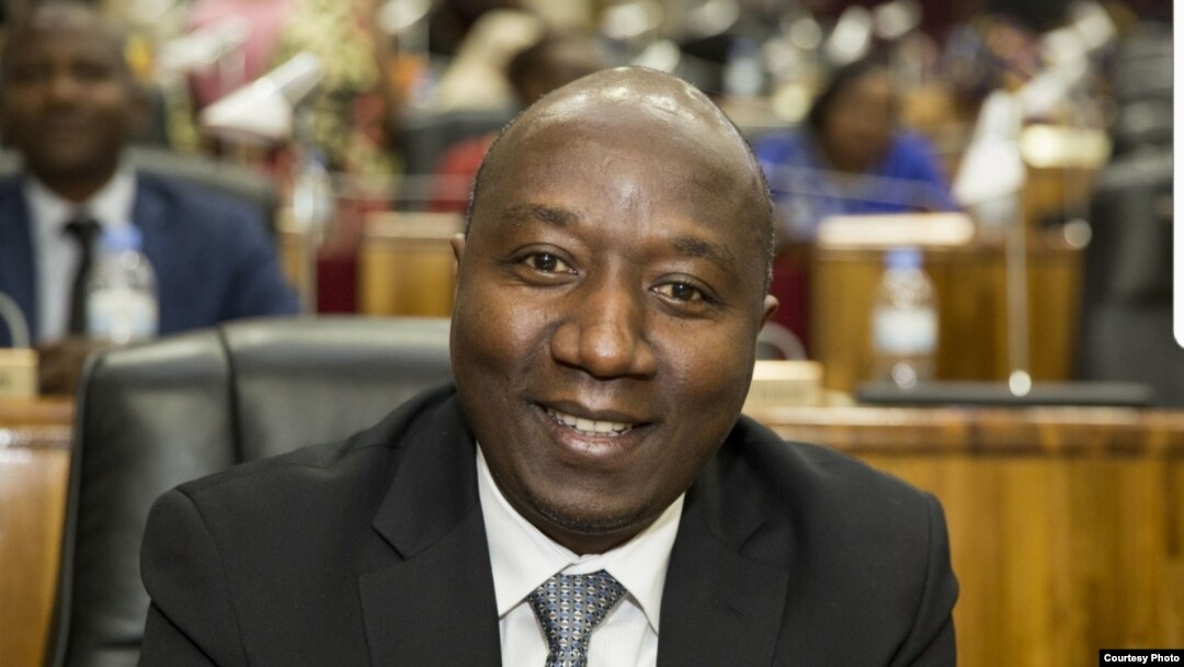 Edouard Ngirente, Ministri w'Intebe w'u Rwanda, ni we watangarije uwo mubare abagize Inteko Ishinga Amategeko y'u Rwanda