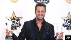 La búsqueda en internet del cantante country Luke Bryan puede llevar a los usuarios a sitios web que contienen virus o sitios web maliciosos.