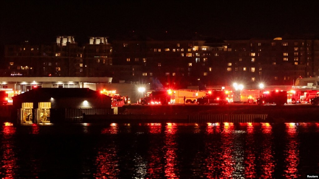 American Eagle flight 5342 crashes in the Potomac River near Ronald Reagan Washington National Airport, outside Washington