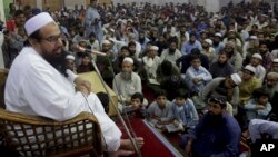 VOA Asia - Pakistan arrests a cleric accused of terrorism