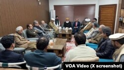 د اپوزیشن ګوندونو غونډه.