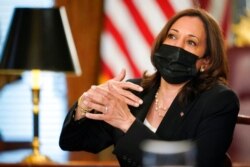 Wakil Presiden Kamala Harris di Gedung Kantor Eksekutif Eisenhower di kompleks Gedung Putih di Washington, 14 April 2021. (Foto: AP)