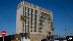 Foto de archivo. La embajada de Estados Unidos en La Habana, Cuba, el 4 de enero de 2023. (Foto AP/Ismael Francisco, Archivo)