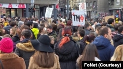 Studenti nekoliko beogradskih fakulteta blokirali su danas ugao Bulevara kralja Alekssandra u Beogradske ulice (foto: FoNet)