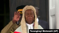 Umahluli, u Justice Godfrey Chidyausiku