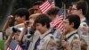 Boy Scouts of America menghadiri acara peringatan akhir pekan Memorial Day di Los Angeles, California, 25 Mei 2013. (Foto: REUTERS/Jonathan Alcorn)