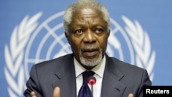 Joint Special Envoy of the United Nations and the Arab League for Syria Kofi Annan gestures during a news conference after the meeting of the Action Group on Syria at the United Nations European headquarters in Geneva, June 30, 2012.