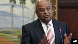 Le ministre sud-africain des Finances, Pravin Gordhan, parle lors d"une conférence de presse, le 9 juillet 2012.