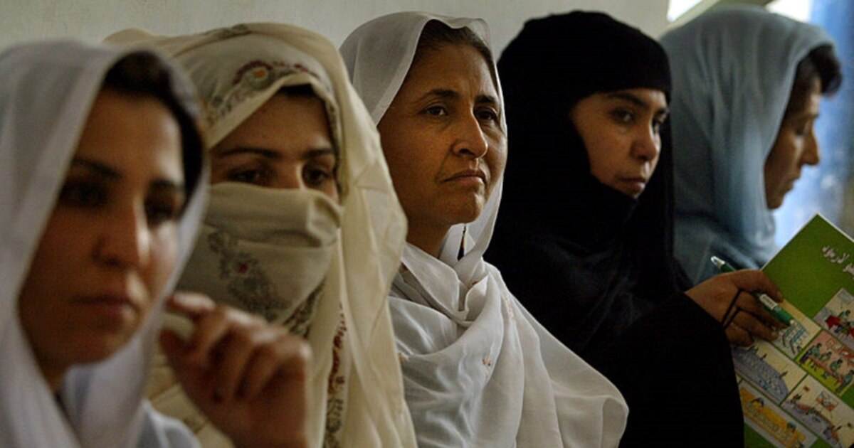 Rus lezbiyen pornosini onlayn tomosha qiling