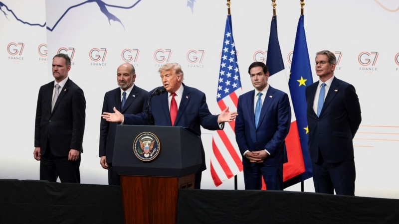 سەرۆک ترامپ: دەبێت ڕێگە بە ئێران بدرێت هەندێک مووشەکی بالیستی هەبێت
