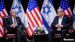 Президент США Джо Байден встречается с премьер-министром Израиля Биньямином Нетаньяху в Тель-Авиве.