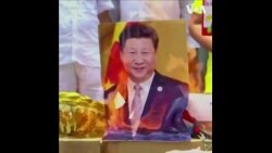 印度反华情绪高涨 新德里当街焚烧中国商品