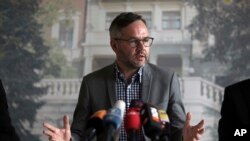 Almaniyanın xarici işlər nazirinin müavini Mihayel Roth 