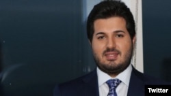 Pengusaha Turki keturunan Iran, Reza Zarrab (33 tahun), dikenai tuduhan melakukan pencucian uang untuk Iran. 