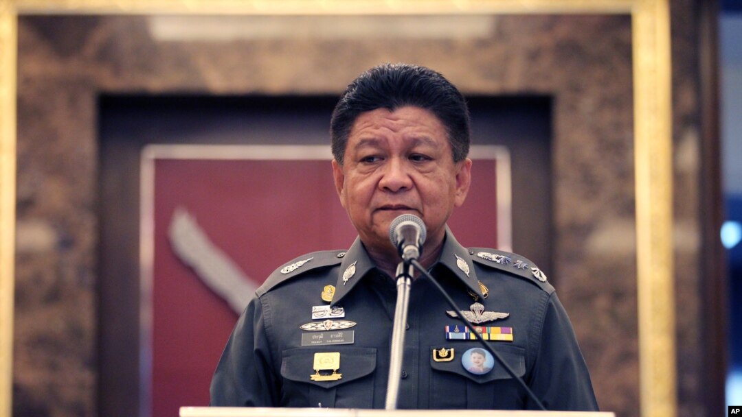 Juru bicara polisi Thailand Prawut Thavornsiri dalam sebuah konferensi pers di markas besar polisi di Bangkok, Thailand, Jumat, 4 September 2015. 