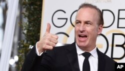 Bob Odenkirk arrives at the 74th annual Golden Globe Awards at the Beverly Hilton Hotel on Sunday, Jan. 8, 2017, in Beverly Hills, Calif.