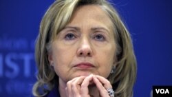 En el encuentro Clinton dijo admirar la “valentía del pueblo sirio que sigue desafiando la brutalidad del gobierno".