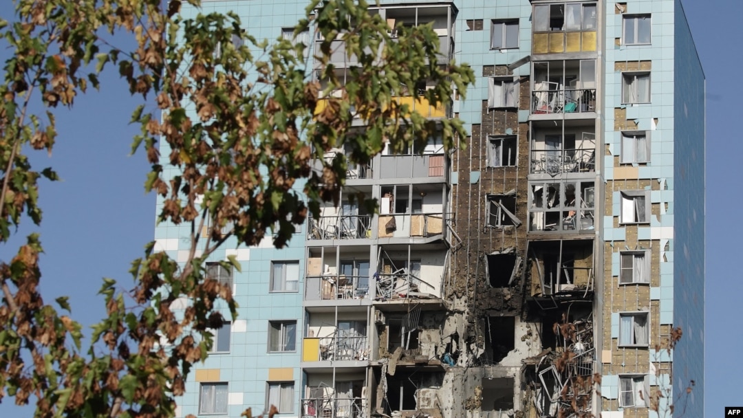 Ukrayna'nın insansız hava aracı saldırıları sonucu Moskova bölgesindeki Ramenskoye'de bir apartmanda meydana gelen hasar- 10 Eylül 2024.