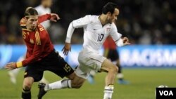 Los estadounidenses liderados por Landon Donovan, jugarán ante Inglaterra el 12 de junio, en Rustemburgo, el 18 enfrentará a Eslovenia en Johannesburgo y cerrarán su grupo ante Argelia el 23 de junio en Pretoria.