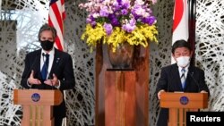 2021年3月16日美国国务卿布林肯和日本外相茂木敏充在日本东京举行新闻发布会。