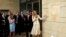 AQSh prezidentining qizi va katta maslahatchisi Ivanka Tramp hamda Moliya vaziri Stiven Mnuchin 2018-yil 14-mayida elchixonaning tantanali ochilish marosimida qatnashgan