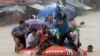 필리핀, 마닐라 태풍으로 곳곳 침수...5만명 대피