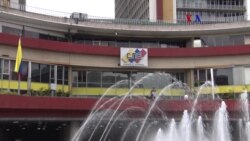 Posponen para mayo elecciones en Venezuela