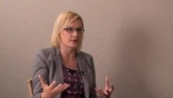 Hoseini: Osećam krivicu kad se vratim u Avganistan