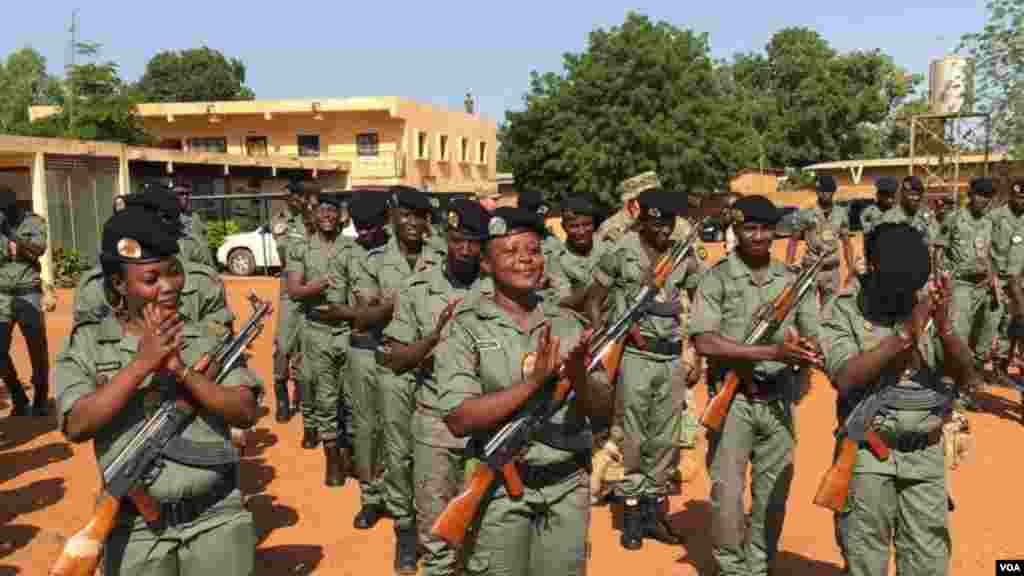 Amurka ta tallafawa Nijar da horas da &#39;yan sanda 250 tare da ba su tallafin motoci 50 da wasu kayan aiki domin su dakile barazanar Boko Haram a kasar. Satumba 06, 2016