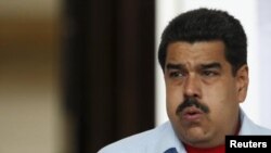 El presidente venezolano, Nicolas Maduro, dice que gobernará hasta el fin de su mandato en 2018.