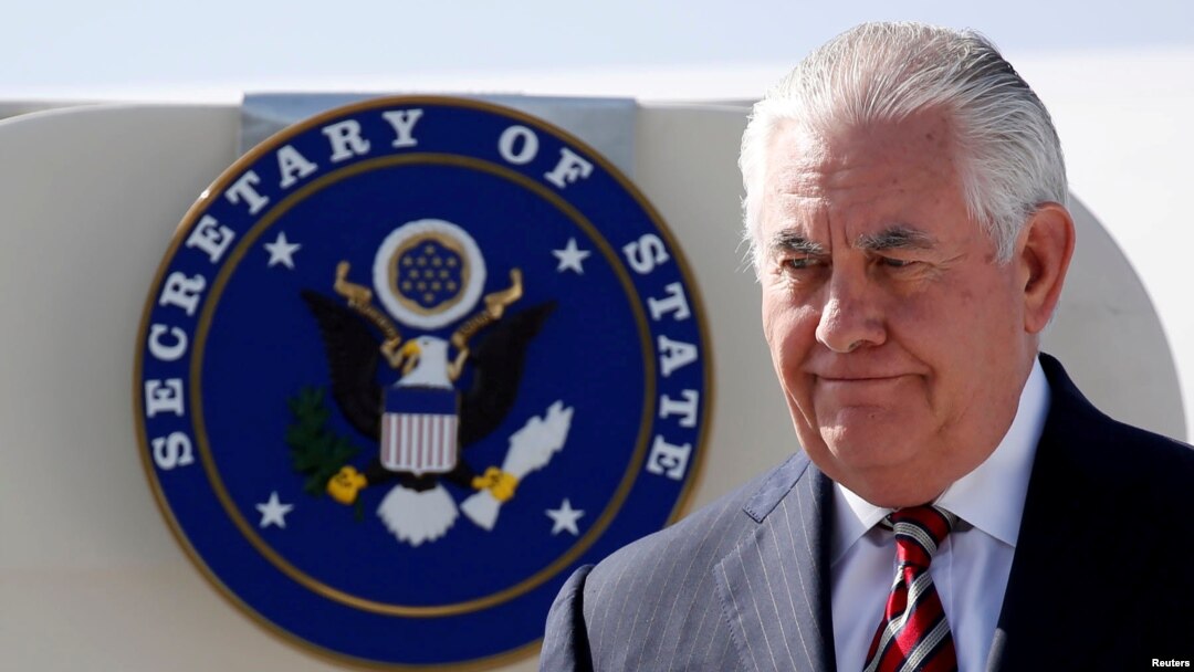 Menteri Luar Negeri Amerika Serikat Rex Tillerson setibanya di Bandara Internasional Djibouti–Ambouli, Djibouti, 9 Maret 2018. 