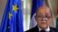 ့ ပြင်သစ်နိုင်ငံခြားရေးဝန်ကြီး Jean-Yves Le Drian 