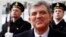 Turkey's President Abdullah Gul reviews the honor guard during a welcome ceremony at the Presidential palace in Vilnius, Lithuania, April 3, 2013.