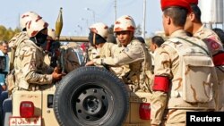 Pripadnici egipatske vojske na sjevernom Sinaju, 1. decembra 2017. (arhivski snimak)
