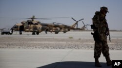 سرباز ناتو در افغانستان