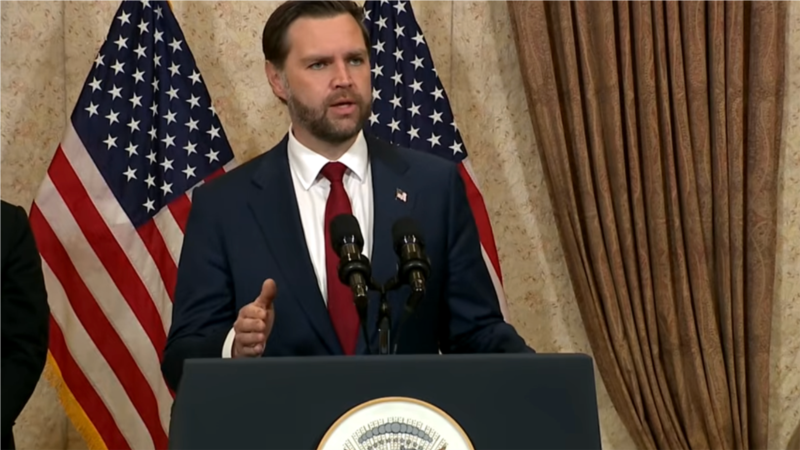 جی‌‌‌دی ونس در مورد مذاکرات با جمهوری اسلامی: آمریکا در دو مورد انعطاف نشان نمی‌دهد