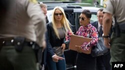 Lirohet nga burgu aktorja amerikane Lindsay Lohan