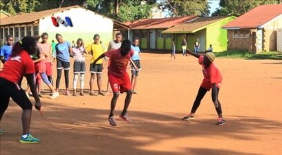 Lompat Tali Bina Remaja Kawasan Miskin Kenya